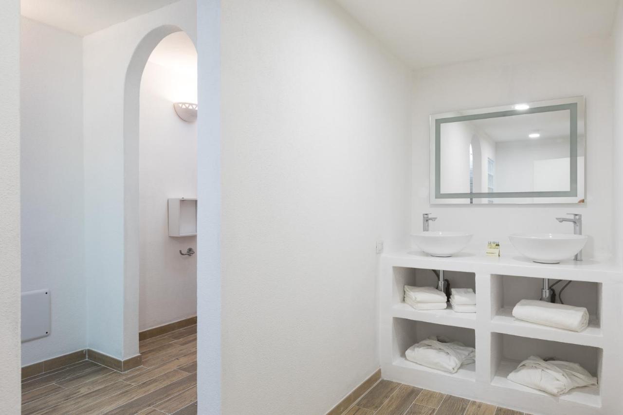 Palmasera Charming Suites กาลาโกโนเน ภายนอก รูปภาพ